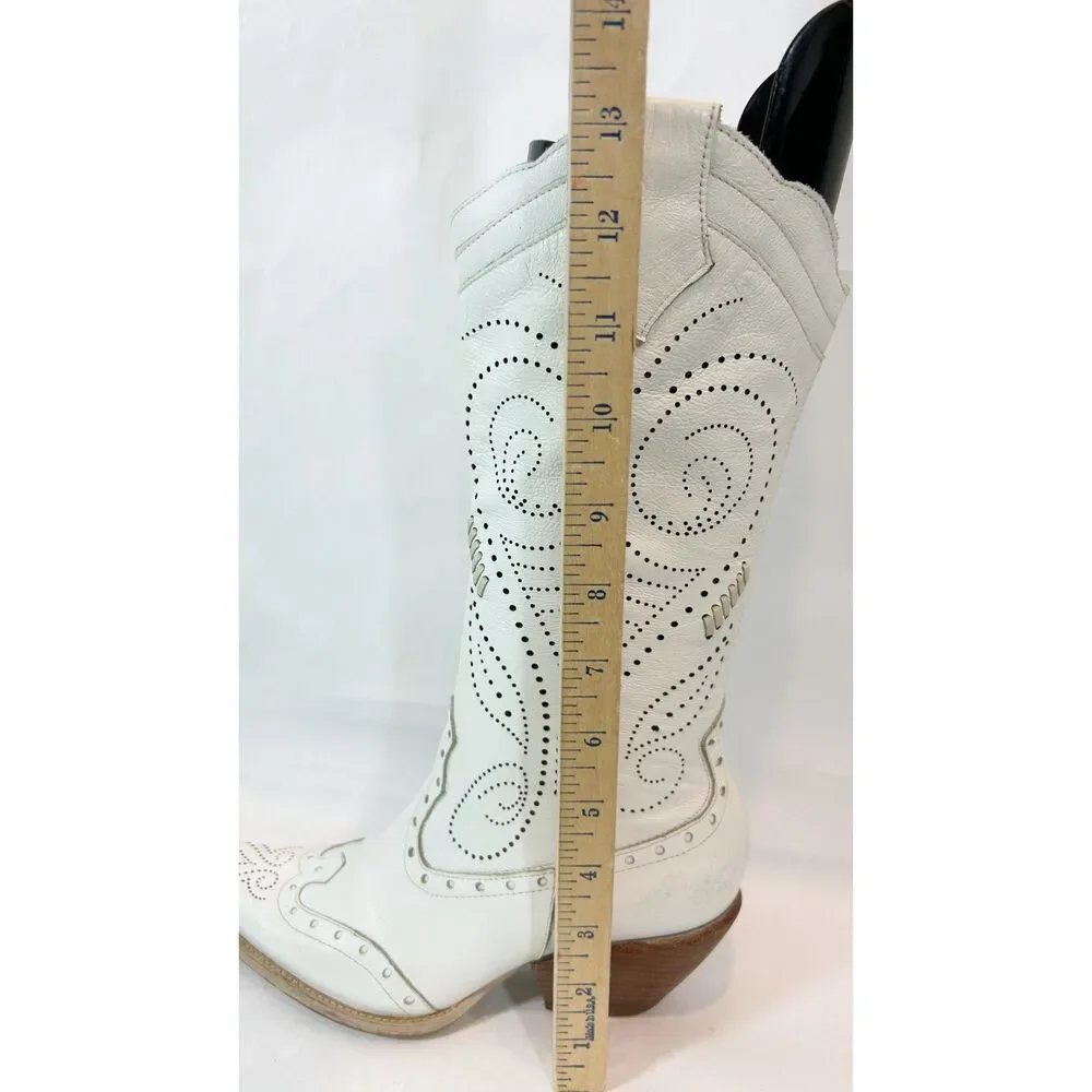 BCBGIRLS White Leather Cowgirl Boots Size 5.5-6 Bohemian Western